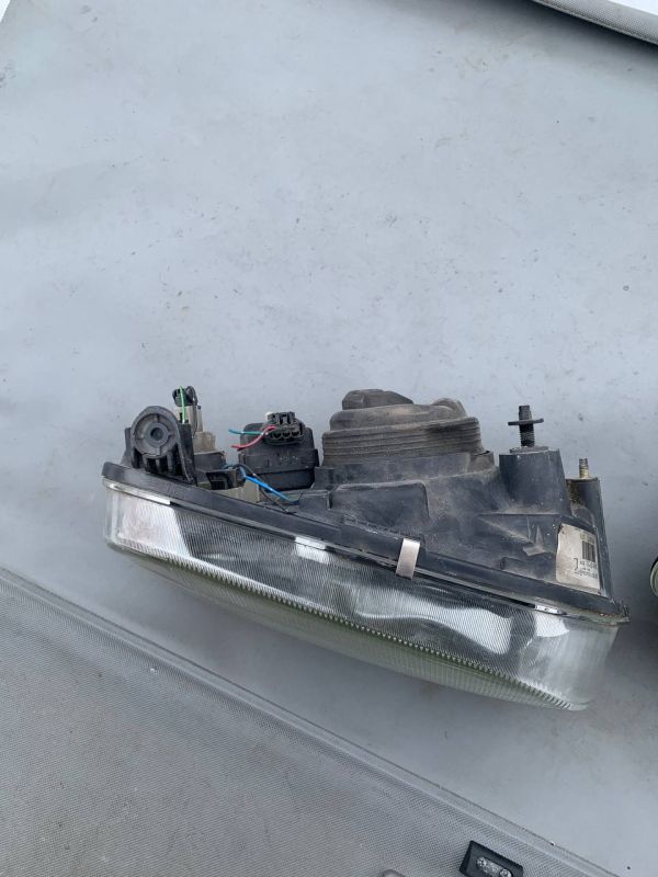 Фари передні ліва права NISSAN MICRA K11 Мікра