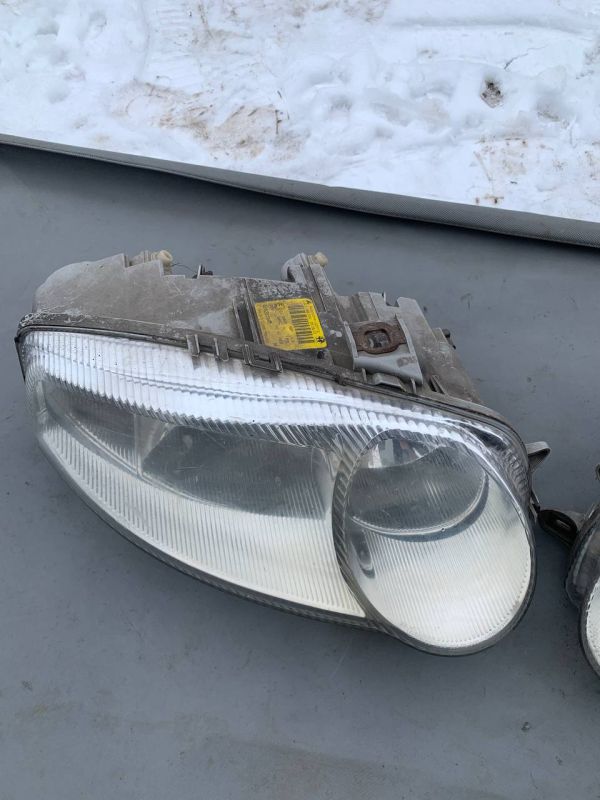 Передні фари ліва права Alfa Romeo 147 Альфа Ромео 147 2000–2004 