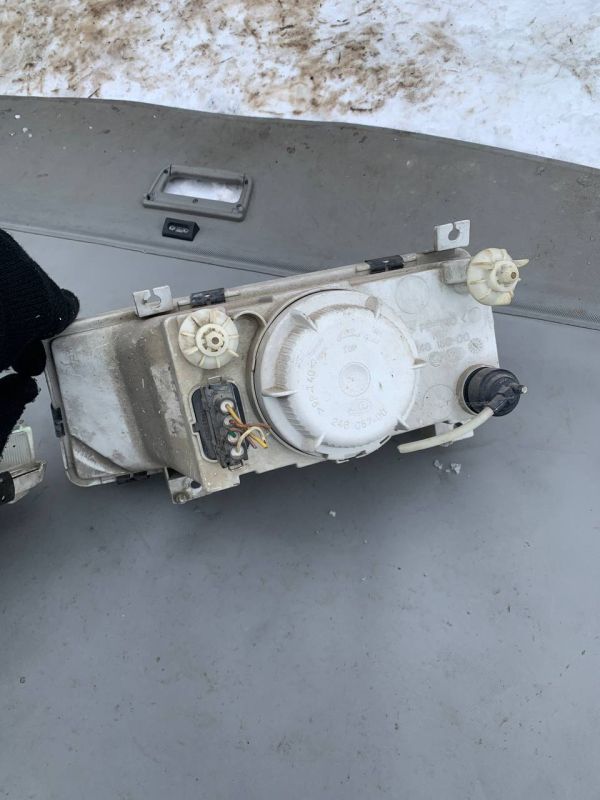 Фари передні Ліва Права Шкода Феліція Skoda Felicia дорестайл