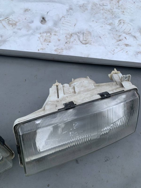 Фари передні Ліва Права Шкода Феліція Skoda Felicia дорестайл