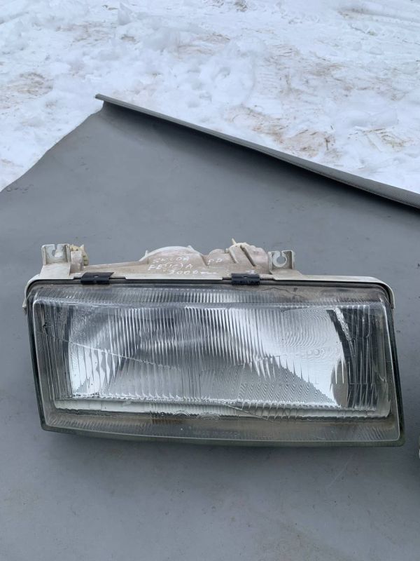 Фари передні Ліва Права Шкода Феліція Skoda Felicia дорестайл