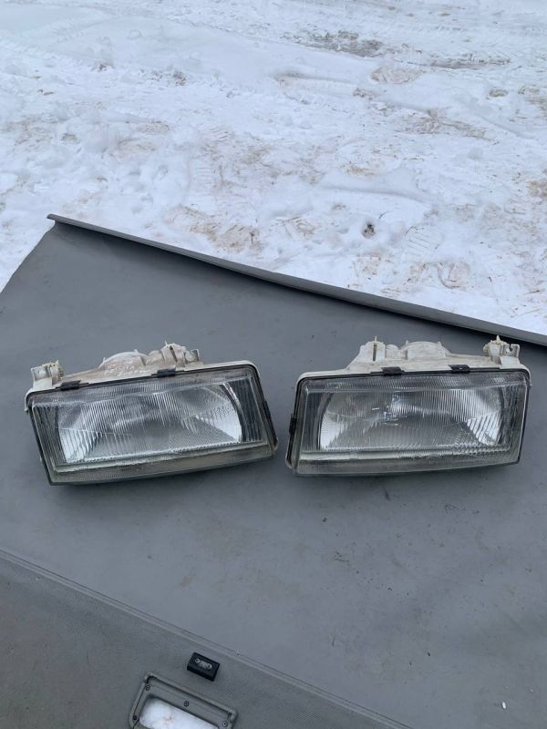 Фари передні Ліва Права Шкода Феліція Skoda Felicia дорестайл