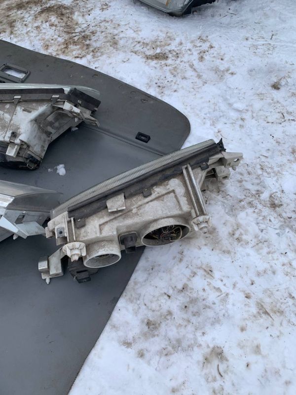 Фари передні ліва Skoda Octavia Tour Шкода Октавия Тур 00-10 лінза