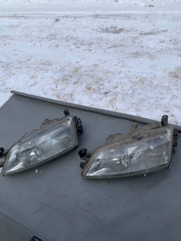 Фари передні ліва Опель Вектра Opel Vectra B Valeo