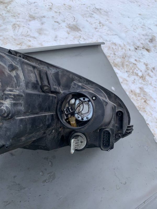 Фара передня ліва Фольксваген гольф 5 Volkswagen Golf V Jetta 5