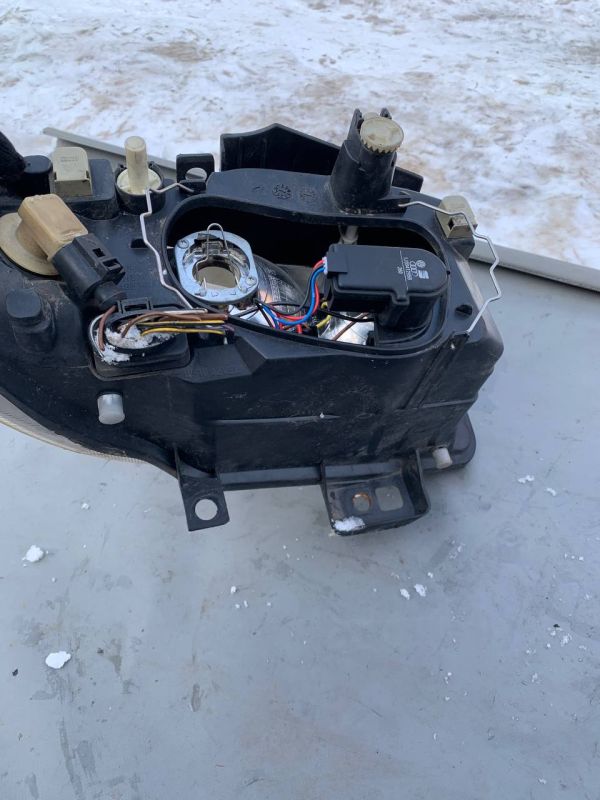 Фара передня ліва Seat Ibiza 1999-2002 Сіат