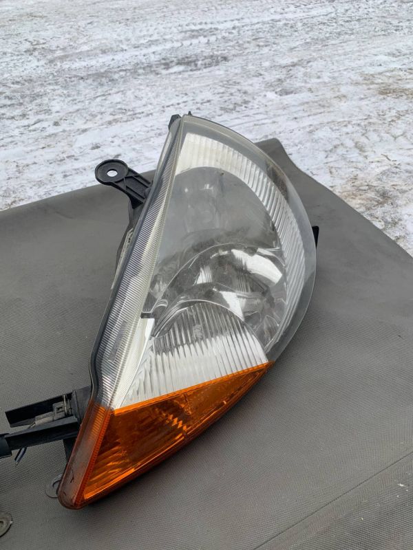 Передні фари ліва права Ford Ka Форд Ка 1 1996-2003