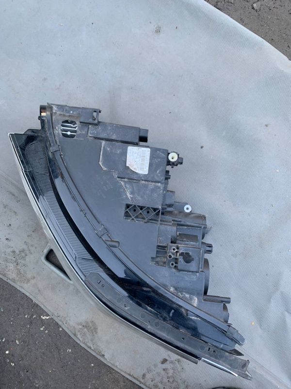 Фара ліва full led Volkswagen tiguan 2 рест 2022 Є Пошкодження