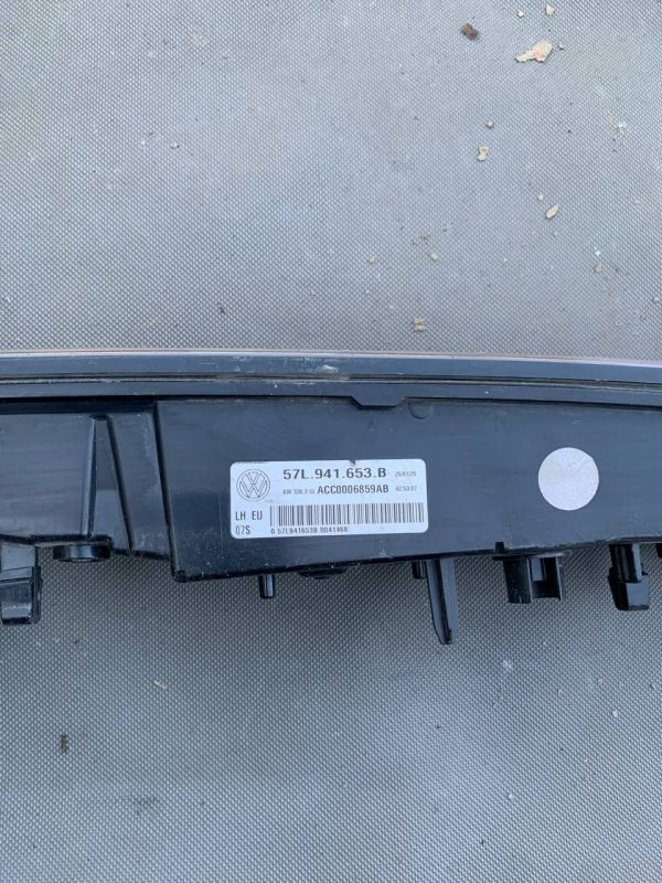 Лампа ДХО ліва VW TAYRON II  Фольксваген Тайрон