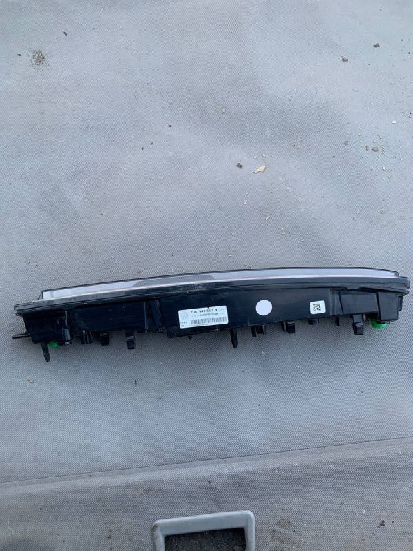 Лампа ДХО ліва VW TAYRON II  Фольксваген Тайрон