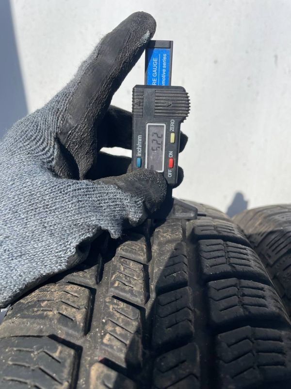 Шини комплект Barum 165/80 r14 зима Резина