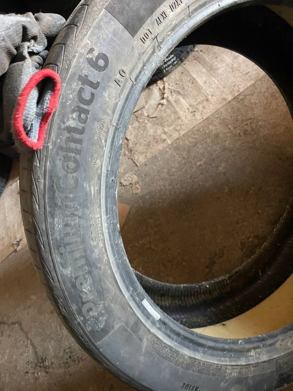 Шина одіночка розпаровка Continental 265/45 r21 xl літо резина