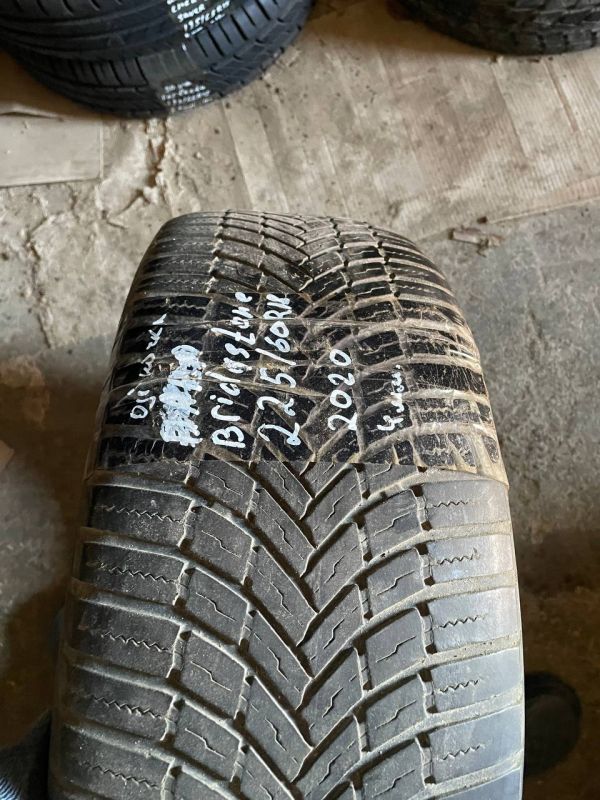 Шина розпаровка одіночка Bridgestone 225/60 r18 все сезон резина