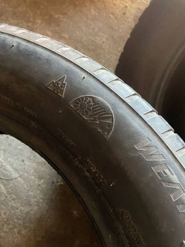 Шина розпаровка одіночка Bridgestone 225/60 r18 все сезон резина
