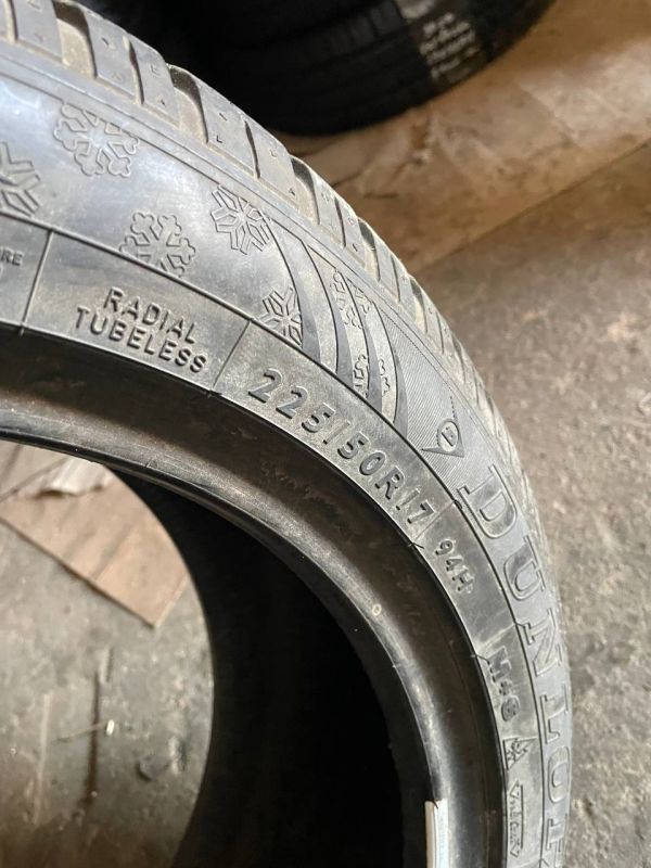 Шина розпаровка одіночка Dunlop 225/50 r17 rsc зима резина