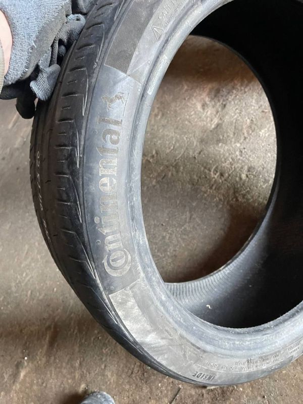 Шина розпаровка одіночка 225/40 r18 Continental Premium Contact 6 літо резина