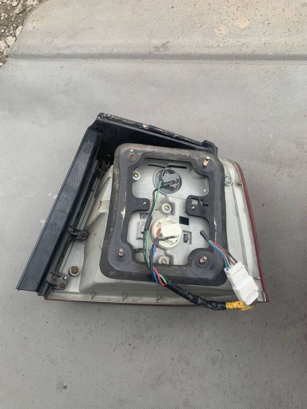 Фонарь стоп ліхтар лівий правий Kia Carens Кіа Каренс фонар Киа 