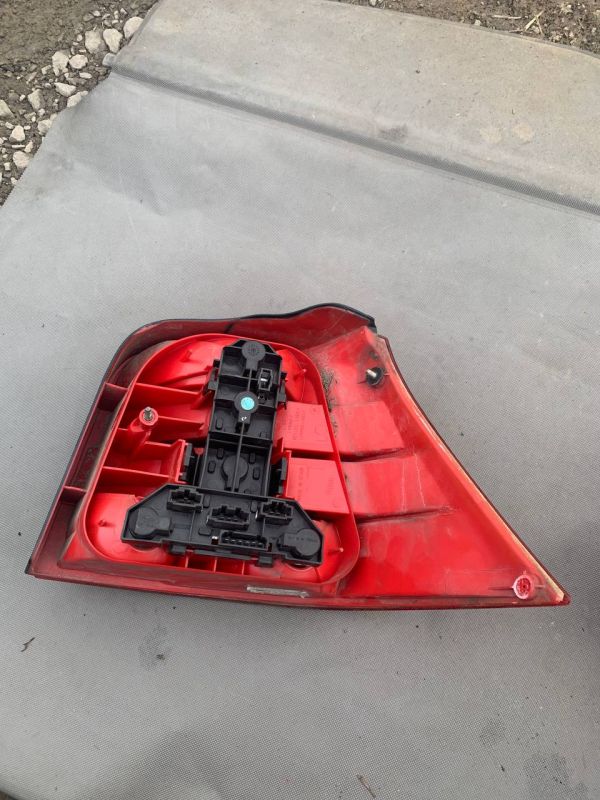 Задні Стопи Фанарі лівий правий Фольксваген Гольф 4 Volkswagen Golf 4 Є Пошкодження