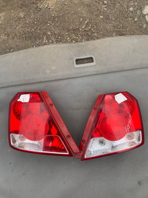 Стоп ліхтарі задні лівий правий Chevrolet Aveo Т200 Шевроле Авео т200