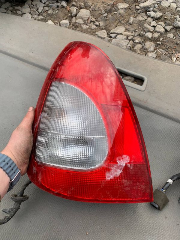 Стоп ліхтар лівий правий Део Нубіра 1 фонарь Daewoo Nubira Універсал