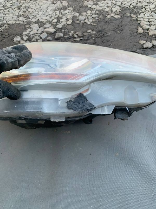 Фара передня права ситроен ц4 CITROËN C4 Є Пошкодження