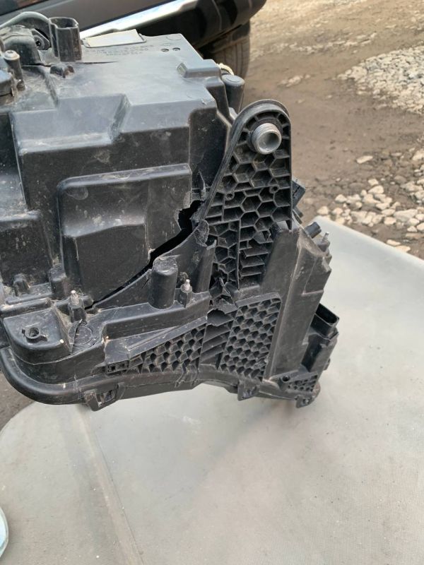 Фара передня ліва Skoda superb 3 рестайлінг led Є Пошкодження