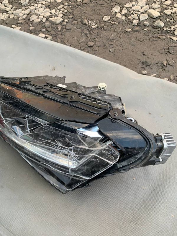 Фара передня ліва Skoda superb 3 рестайлінг led Є Пошкодження