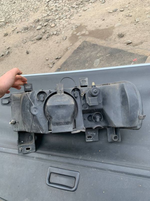 Фара передня права Renault Master Рено Мастер 98-03