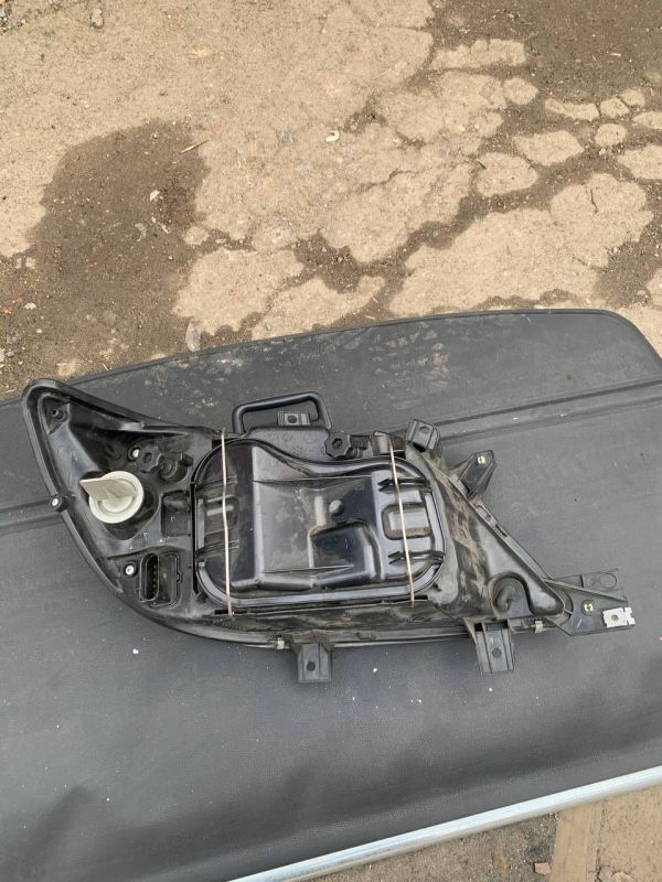 Фара ліва Mercedes Sprinter CDI/TDI Мерседес Спринтер 95-06 / 06