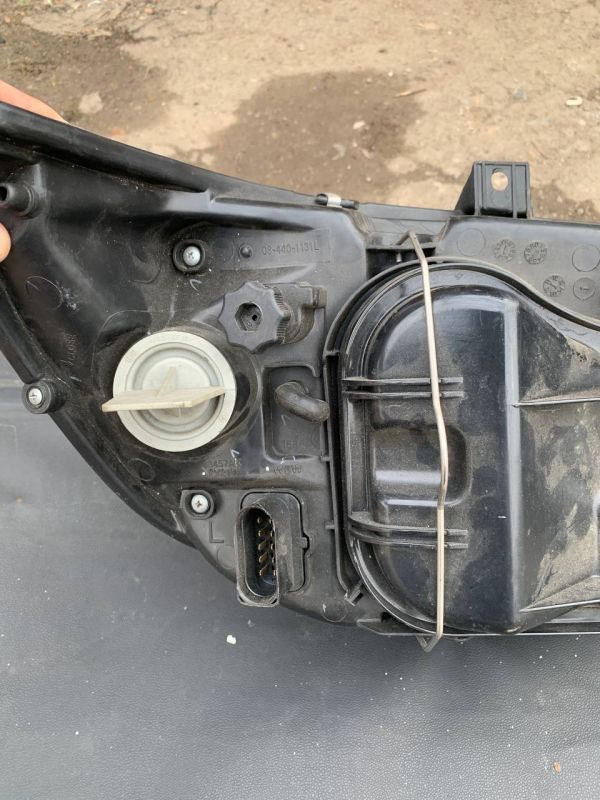 Фара ліва Mercedes Sprinter CDI/TDI Мерседес Спринтер 95-06 / 06