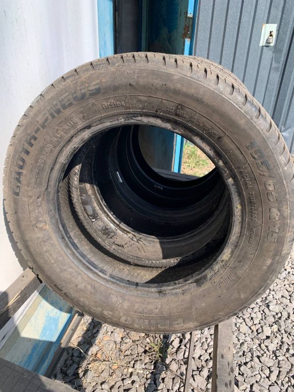 Шини комплект 195/65 r15 літо резина