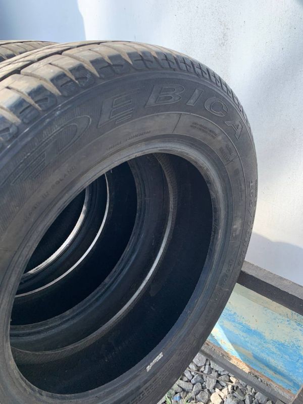 Шини комплект Debica 165/70 r14 літо резина