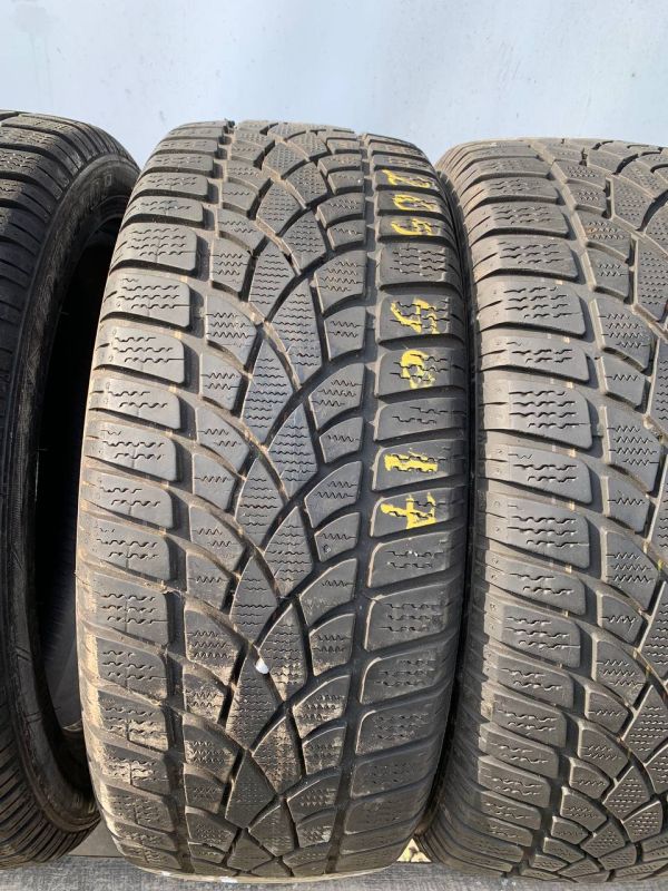 Шини комплект Dunlop 205/55 r17 зима резина