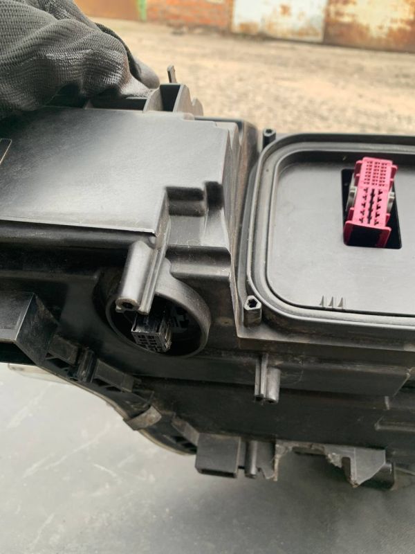 Фара передня права Mercedes B-class W246  BiXenon Уцінка