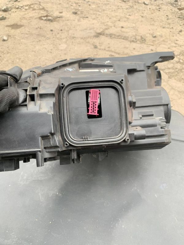 Фара передня права Mercedes B-class W246  BiXenon Уцінка