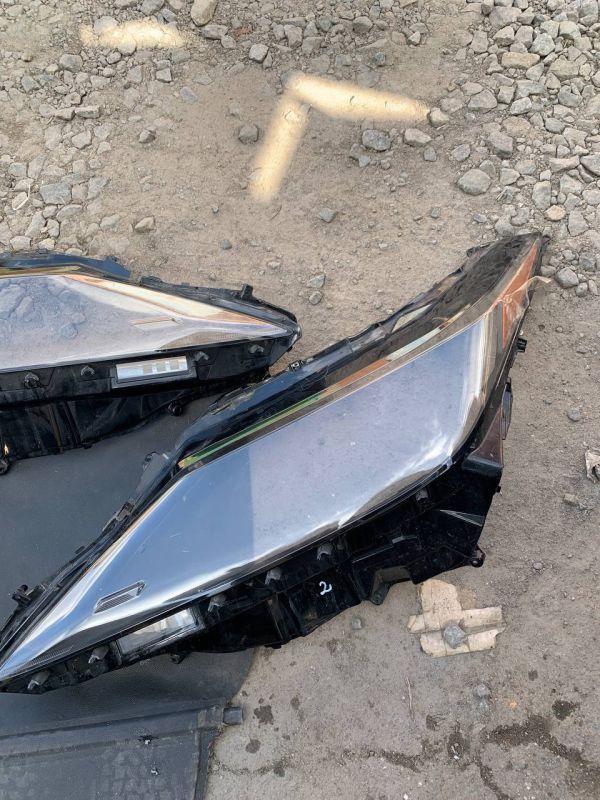 Скло фари ліве праве Lexus RX Лексус Оригінал 2015 - 2019