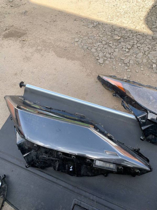 Скло фари ліве праве Lexus RX Лексус Оригінал 2015 - 2019