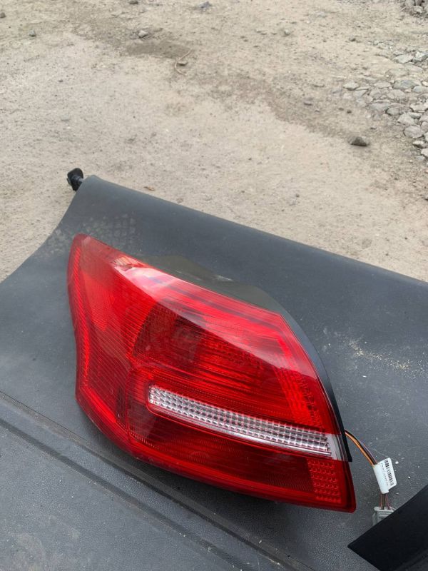 Ліхтар задній лівий правий  FORD FOCUS МК 3 Форд Фокус 2014