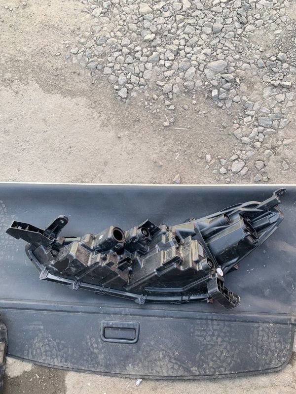 Уцінка Корпус фари правий Toyota corolla cross 22 - 25