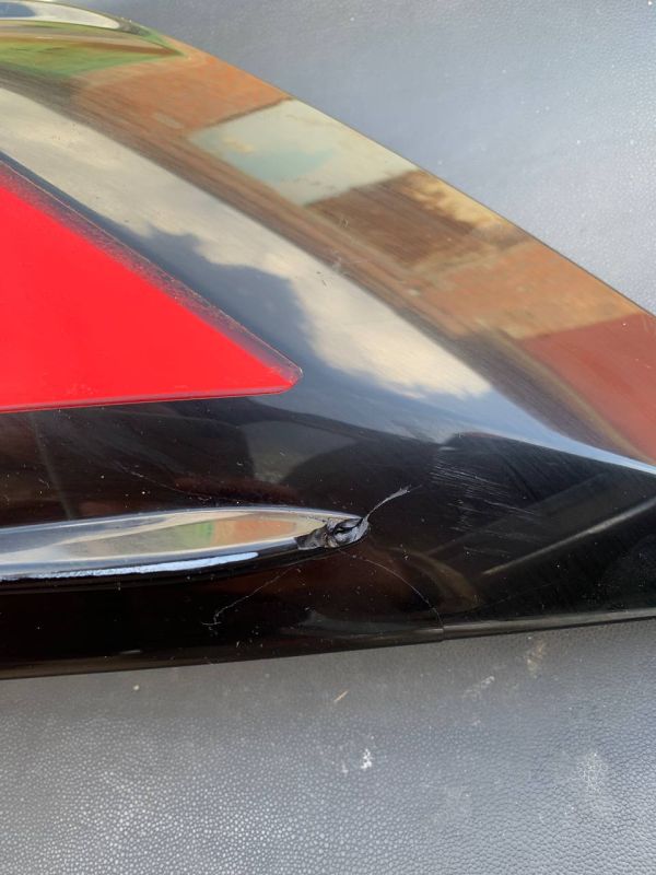 Ліхтар стоп фонарь задній правий Toyota RAV4 з дефектом 