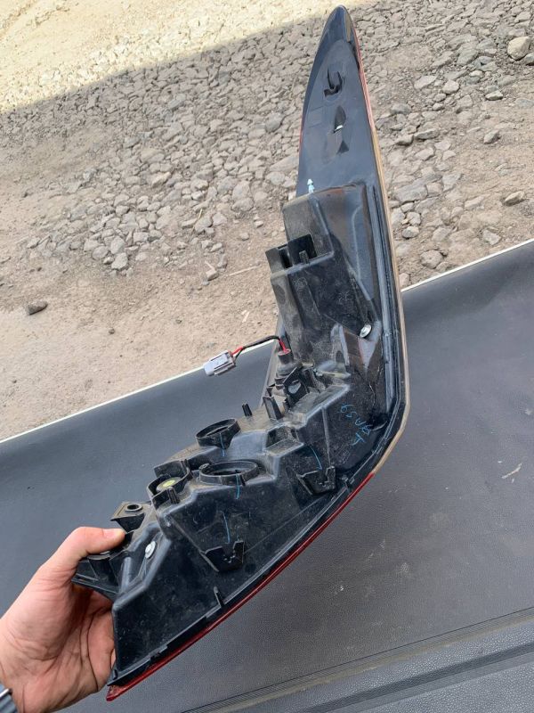 Стоп ліхтар фонарь лівий Toyota Camry Тойота камрі 70 Уцінка