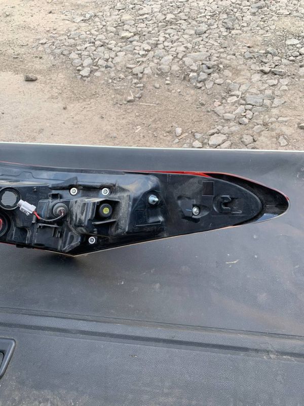 Стоп ліхтар фонарь лівий Toyota Camry Тойота камрі 70 Уцінка