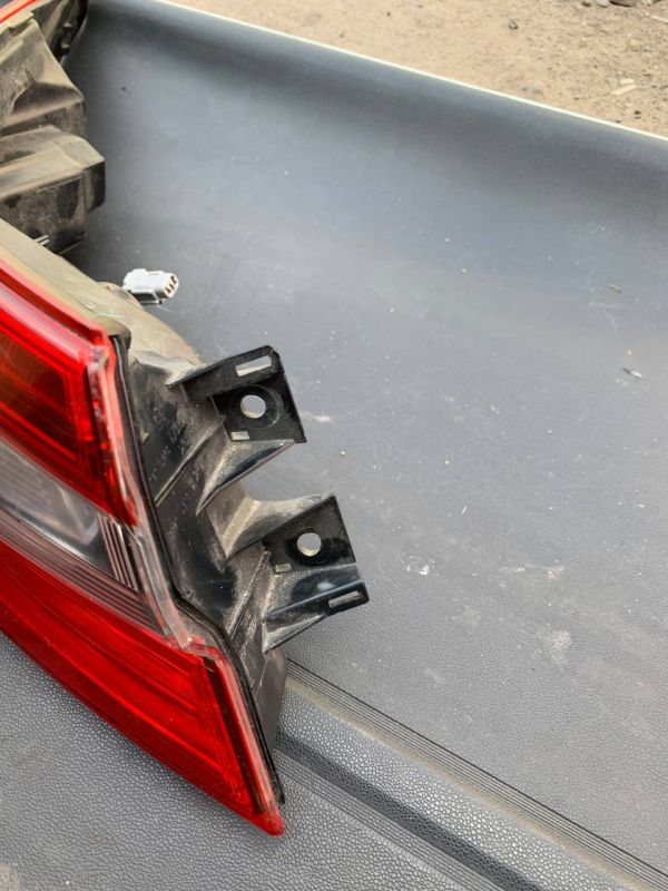 Стоп ліхтар фонарь лівий Toyota Camry Тойота камрі 70 Уцінка