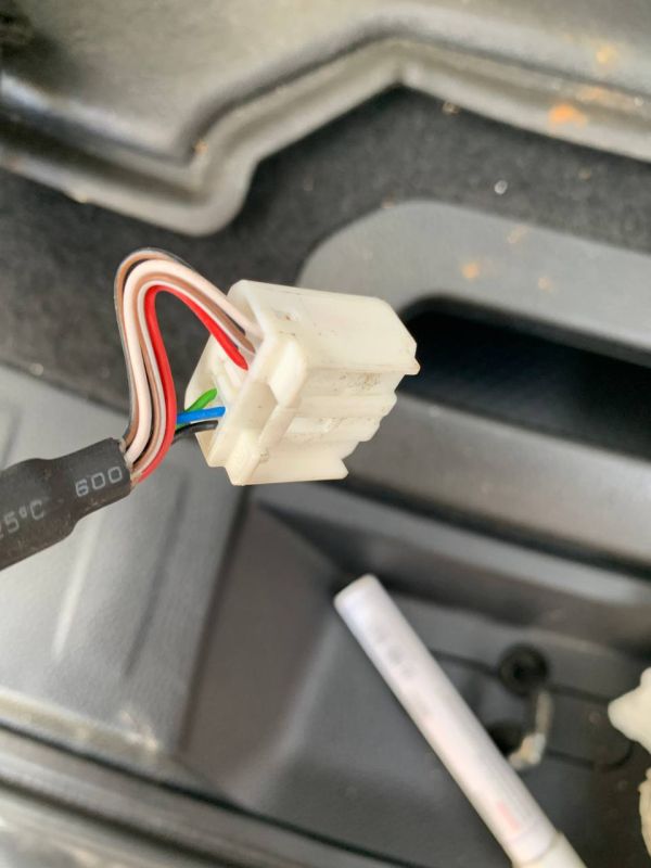 Уцінка дзеркало ліве toyota corolla e21 На запчастини 