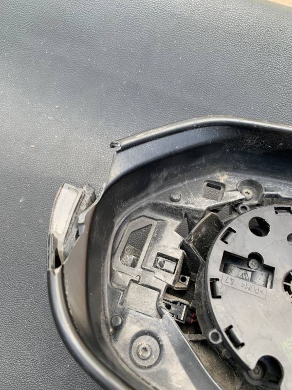 Уцінка дзеркало ліве toyota corolla e21 На запчастини 