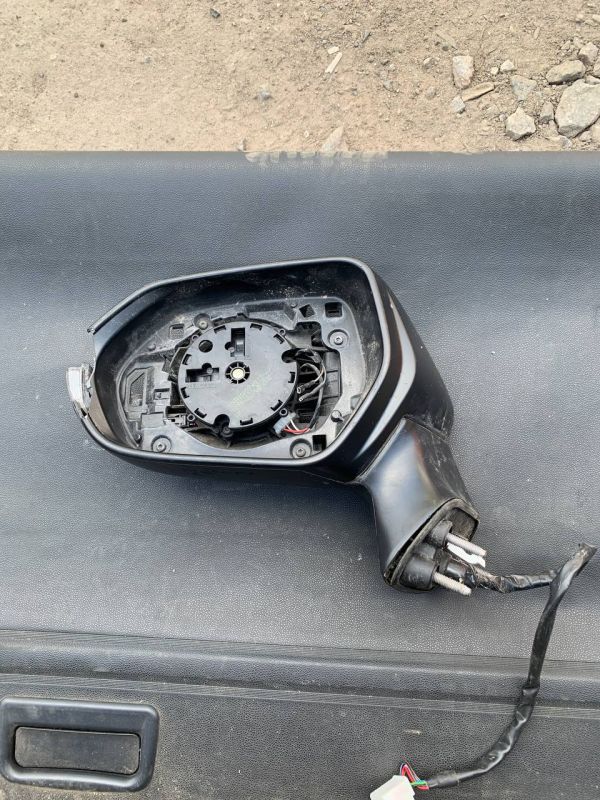 Уцінка дзеркало ліве toyota corolla e21 На запчастини 