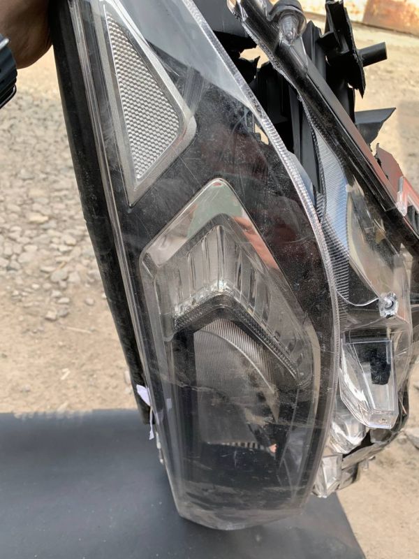 По запчастинах фара передня ліва Toyota RAV4 2019-2025 тойота рав 4