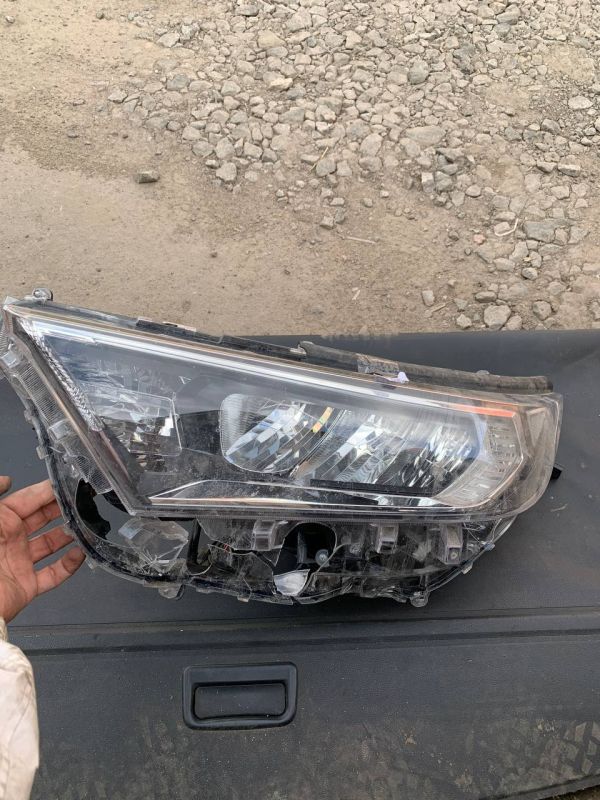 По запчастинах фара передня ліва Toyota RAV4 2019-2025 тойота рав 4