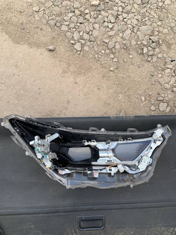 Скло фари ліве Full led Toyota RAV4  По запчастинах