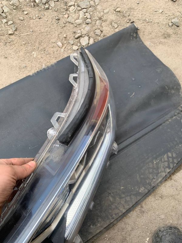 Скло фари ліве Full led Toyota RAV4  По запчастинах